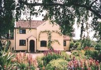 delightful secluded Norfolk cottage to sleep 2