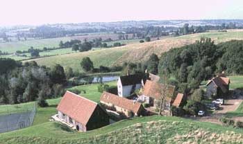 self-catering country cottages in Suffolk for family holidays with toddlers and young children