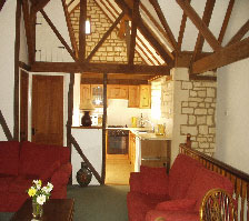 Self-catering holiday cottages with exposed beams in the Cotswolds