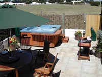 holiday cottages hot tub