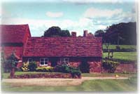 small cottage warwickshire