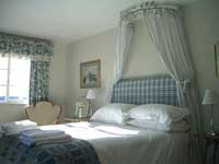 luxurious cottage beautiful interiors