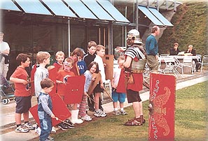 Roman2.jpg (26552 bytes)
