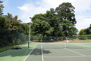 east anglian holiday cottages with tennis courts