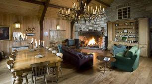 holiday cottages with antique furnishings