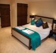 A 4 poster bed to bring out the romantic in you