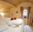 A bedroom in a cottage for 2, book that romantic break soon