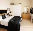Luxury self catering apartment Cheltenham Gloucestershire