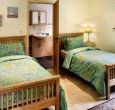 Beautiful twin bedroom in self-catering countryside cottage sleeps 6