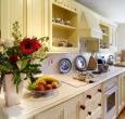 selfcatering in the Cotswolds for large groups in a very comfortable house