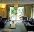 Sitting room leading to conservatory