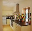 Norfolk country cottage: Well equipped kitchen
