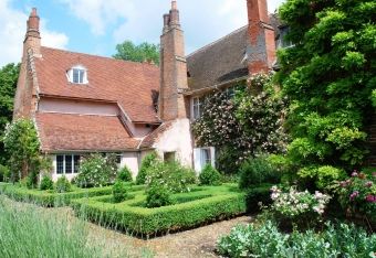 Blo Norton Hall  - Diss,  