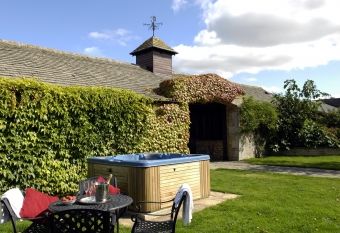 The Fabulous Christmas Cottage and Retreat Spa  - Oxford,  