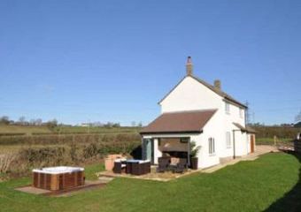 Apple Cottage   - Pylle,  