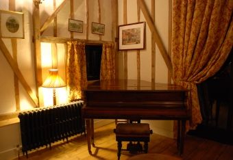 Virginia Barn   - Diss,  