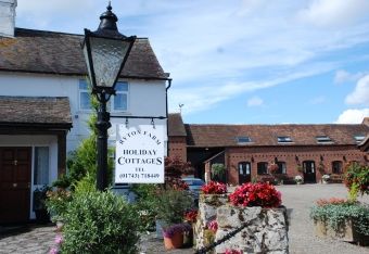 Ryton Farm Holidays & Fishing Pools  - Shrewsbury,  