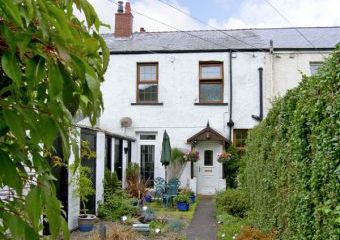 Railway Cottage Beach Cottage, Fairbourne, North Wales   - Fairbourne,  