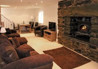 1 Bron Haul Family Cottage, Trawsfynydd, North Wales   - Trawsfynydd,  