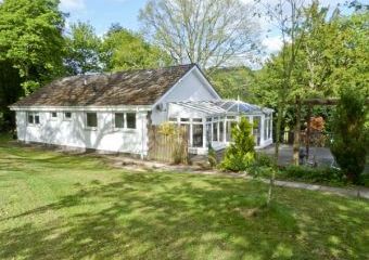 The Bungalow Dogs-welcome Cottage, Jedburgh, Southern Scotland   - Jedburgh,  