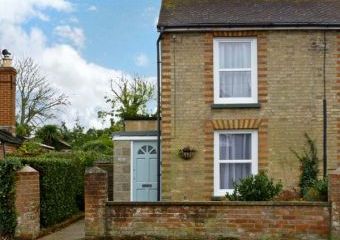 Bay Cottage Beach Cottage, Gurnard, Isle Of Wight, South Coast   - Gurnard,  