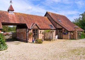 Brook's Dogs-welcome Cottage, South West England   - Duntish,  