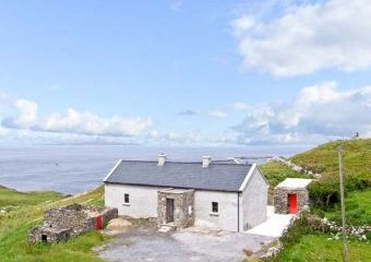 Russell Family Dogs-welcome Cottage, Doolin, County Clare, West Ireland   - Doolin,  