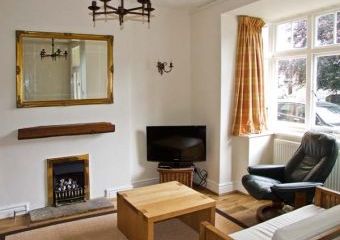 Lynton Family Cottage, Tideswell, Peak District   - Tideswell,  