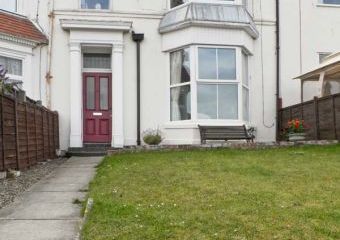 Bay View Apartment Dogs-welcome Cottage, Hornsea, North York Moors & Coast   - Hornsea,  