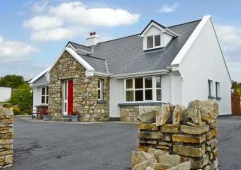 Honeysuckle Lodge Family Cottage, Clifden, County Galway, West Ireland  - Clifden,  
