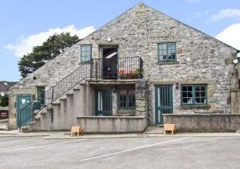 The Loft Dogs-welcome Cottage, Buxton, Peak District   - Buxton,  