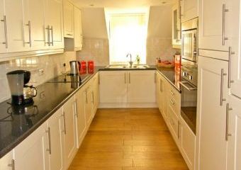 Ash Cottage Family Cottage, Llanishen, South Wales   - Llanishen,  
