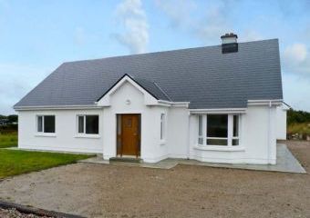 Lough Na Lanna Family Cottage, County Galway, West Ireland   - Camus,  