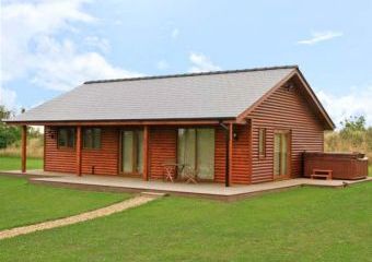 St Andrews Lodge Dogs-welcome Cottage, Thorpe-On-The-Hill, East Anglia   - Thorpe-On-The-Hill,  