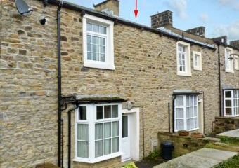 Hallam's Yard Family Cottage, Skipton, Yorkshire Dales   - Skipton,  