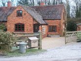 Little Beanit Farm Cottage  - Coventry,  
