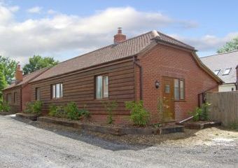 Swift Family Cottage, Durley, South Coast   - Durley,  