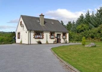 River Cottage Dogs-welcome Cottage, Touraneena, County Waterford, East Ireland  - Touraneena, county waterford,  