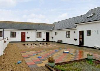 Bethans Corner Cottage Dogs-welcome Cottage, Valley, North Wales   - Valley,  