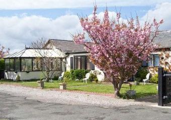 Beach Bungalow Beach Cottage, Rhyl, North Wales   - Rhyl,  