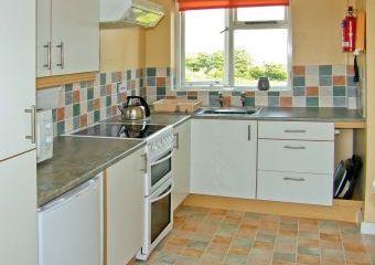 Bryn Teg Apartment Coastal Cottage, Mynytho, North Wales   - Mynytho,  