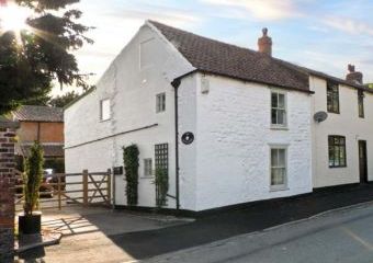 The White House Dogs-welcome Cottage, Middleton On The Wolds, North York Moors & Coast   - Middleton On The Wolds,  