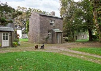 The Coach House Dogs-welcome Cottage, Cartmel, Cumbria & The Lake District   - Cartmel,  