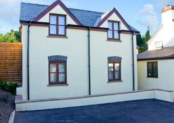 Oak Family Cottage, Llanishen, South Wales   - Llanishen,  