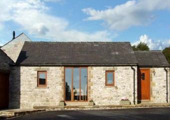 Swallow Barn Dogs-welcome Cottage, Priestcliffe Near Bakewell, Peak District   - Priestcliffe Near Bakewell,  