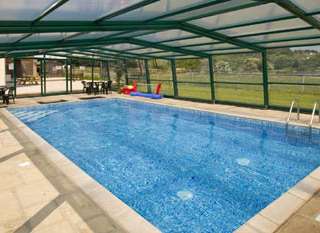 Self-catering holiday cottages with exclusive use of swimming pool