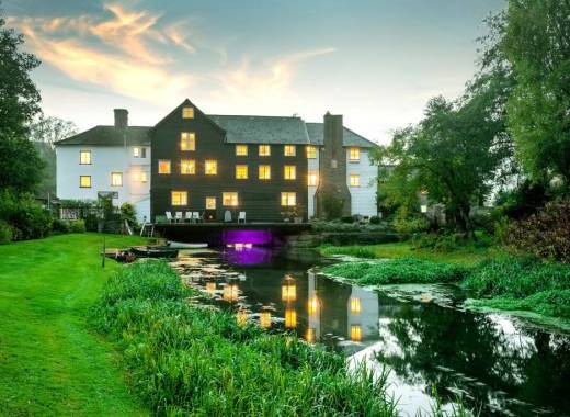 A select group of cottages on the Norfolk Suffolk border in the Waveney valley