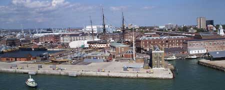 Portsmouth accommodation, find cottages, houses flats for a visit to Portsmouth on the south coast