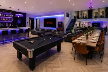 Party Accommodation for 25 People or More