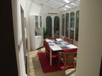 London house to rent with conservatory